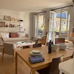 Appartement A Deux Pas Du Canal Saint Martin
