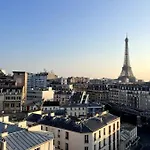 Tour Eiffel - Studio Vue Imprenable Au-Dessus Des Toits, Balcon