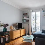 T3 With Wifi Near Montmartre