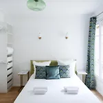 Entire Apartment Central Paris, 3Rd Floor With Elevator