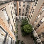 Cozy & Luxury In Heart Of Marais