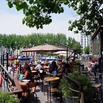 Originale Maison Individuelle Au Coeur De Paris !