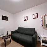 Studio Paris 6Eme