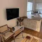 Cozy Modern Apartment - Paris