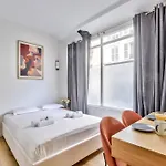 Charmant Studio Au Coeur Des Batignolles