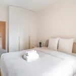 Luxury Apartment On Canal Saint Martin