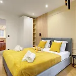 Bluestay 122 - Superb Apartment