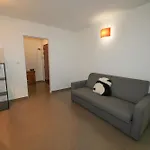 Appartement Confortable Et Lumineux A Belleville