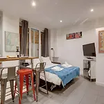 Bluestay 200 - Superb Apartment