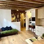 Bright 1 Bed In The Heart Of Hip Paris, Montorgueil
