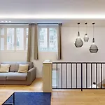 Sublime Appartement Paris 4Br-12P