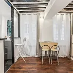 Studio Herold - Place De Victoires By B\'Your Home