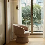 Luxury Apartment In Paris