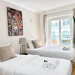 Luxury Family Getaway Near Place Vendome