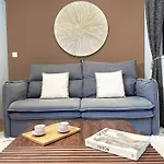 Welcoming Apartment Near Louvre Museum