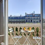 407 Suite Elysee 76- Superbe Vue Champs Elysees