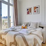 407 Suite Elysee 76- Superbe Vue Champs Elysees