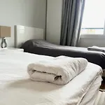 Apartment With Eiffel Tower And Seine View Bleriot