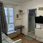 F2 Montmartre Paris 18