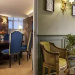 Le Renouveau Charm