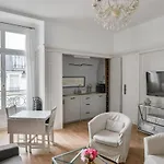 Chic Apartment On The Champs-Elysees With Ac