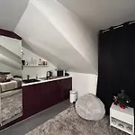 Fully Equipped Studette, Paris 14Ieme