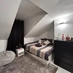 Fully Equipped Studette, Paris 14Ieme