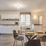 Superb Apartment In The Center Of Paris By Stusioprestige