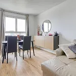 Chic Apartment Centre Paris