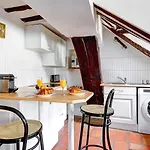 Bnbnook - Stylish 2Br - Ile St-Louis - Notre-Dame