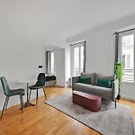 Charming Flat - 1 Bdr 2P Ternes - 17E