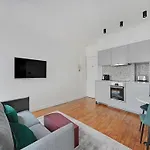 Charming Flat - 1 Bdr 2P Ternes - 17E