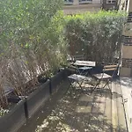 Beautiful Apartment With Terrace In Paris 8
