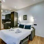 Cozy And Modern Next To Sacre-Coeur