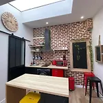 B2 Beautiful House In 7Th, 2-4G By Eiffel Tower