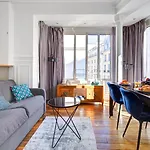 Bnbnook - Stylish 2Br - Pompidou & Hotel De Ville