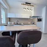 Planchat Home