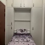 Small Cosy Studio In Paris