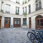 Appartement 2 Etages Paris - Metro 9 Grands Boulevards - Folies Bergeres