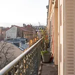 Spacious T3 With Balcony