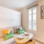 Stunning Tiny Studio - 5 Min To Eiffel Tower - Sleeps 2P