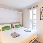 Stunning Tiny Studio - 5 Min To Eiffel Tower - Sleeps 2P