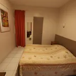 Hotel Du Roussillon