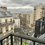 Belleville Nest