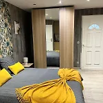 Elite Studio 14