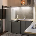 Comfort And Charm In The Heart Of Paris 9