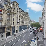 Magnificent New Apartment Beaubourg Le Marais