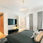 Luxury High End Condo In The Heart Of Paris