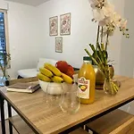 Seemingly Spacious Modern & Bright Chic Paris