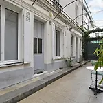 A Sweet Studio In Montparnasse - Boulevard Du Montparnasse